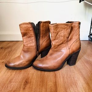Steve Madden Earla Booties